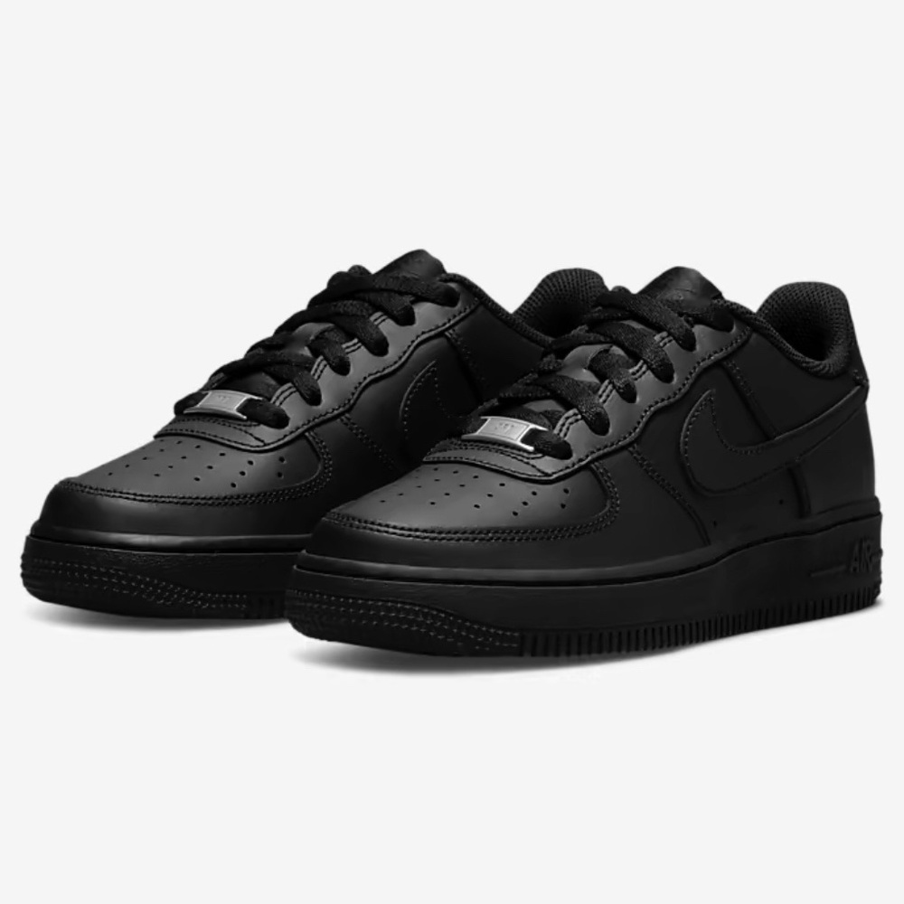Air Force 1 LE (Big Kid) - extra pair/dirty play **NOTE: deep wear on right sole